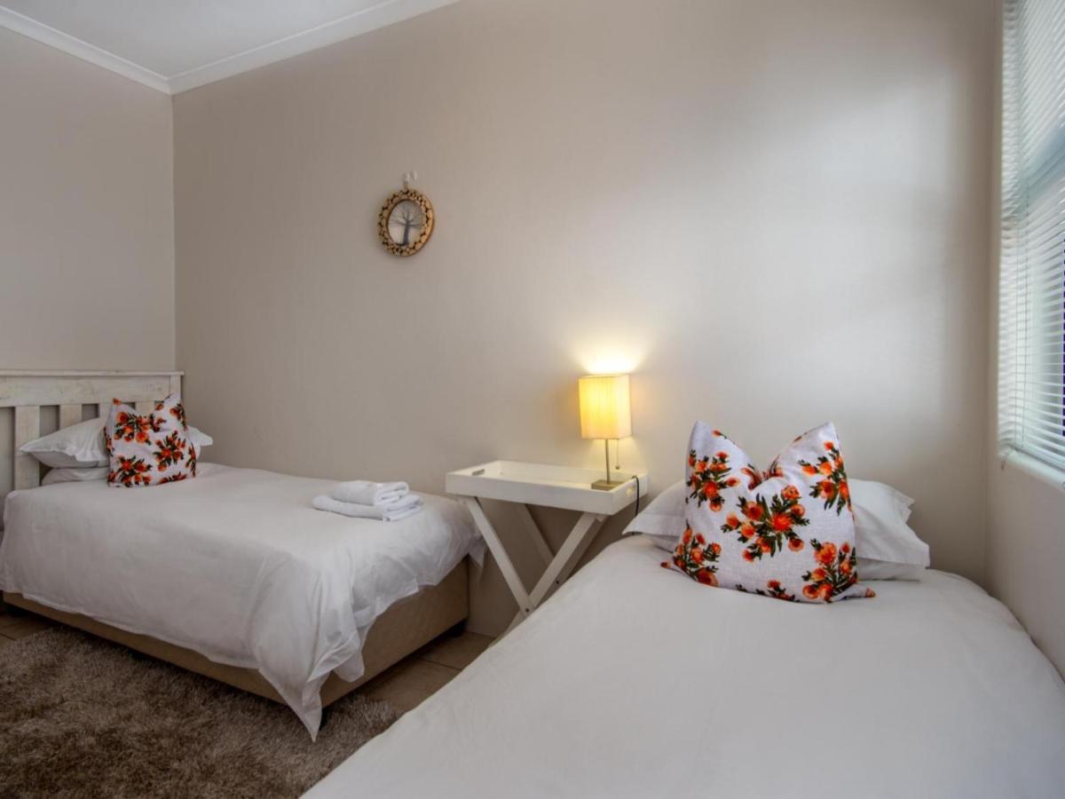 Saffron House Guesthouse Cape Town Exterior photo